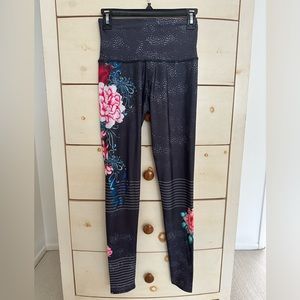 Onzie Full-Length Floral Print Yoga Leggings